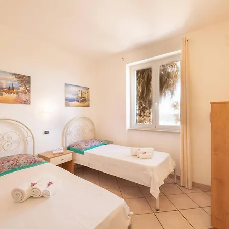 Oasi Sul Mare Villino 1 Vistamare Aparthotel